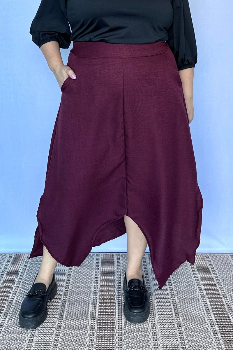 Saia Longa Luna – Com Fenda Lateral e Pontas Assimétricas em Linho Light - Naguirre Shop