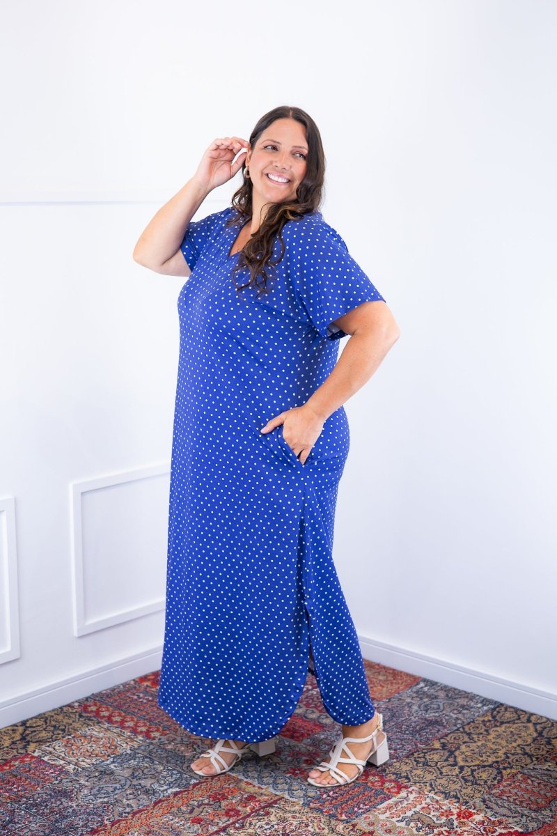 Vestido Antonella – Decote V com Fendas Laterais em Malha Confort Deluxe - Naguirre Shop