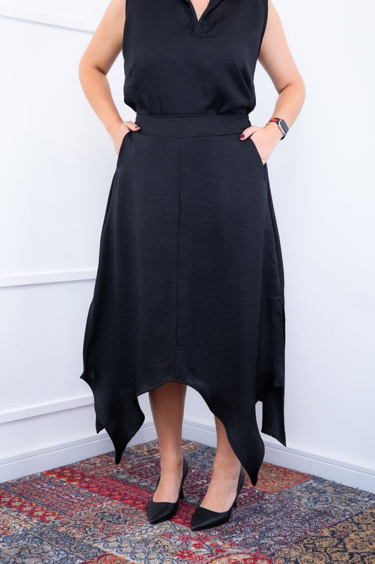 Saia Longa Luna – Com Fenda Lateral e Pontas Assimétricas em Linho Light - Naguirre Shop